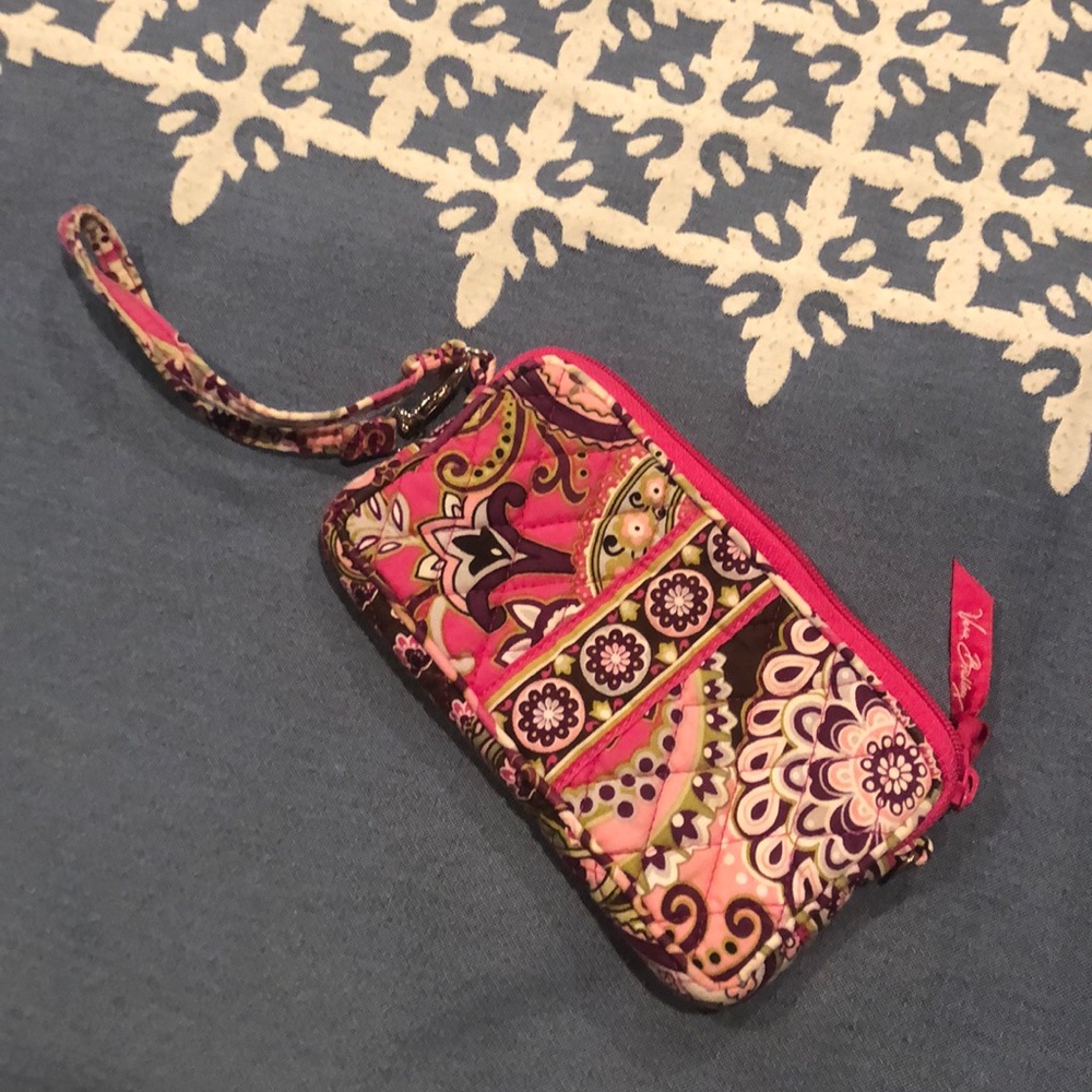 Vera Bradley wristlet, Excellent condition!